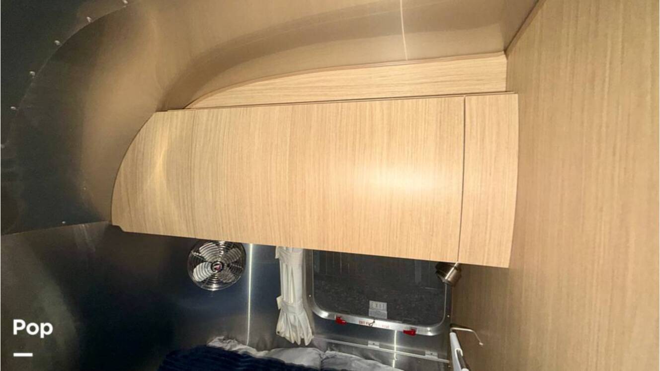 A photo of this 2017 Airstream Flying Cloud 23D