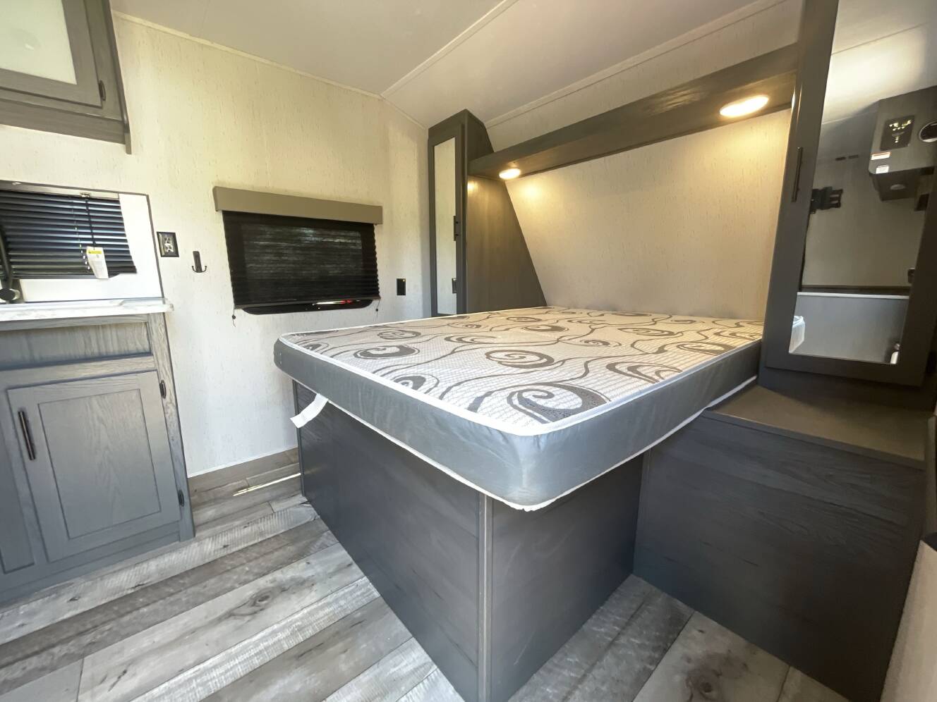 A photo of this 2023 Dutchmen ASPEN TRAIL LE 21BHWE