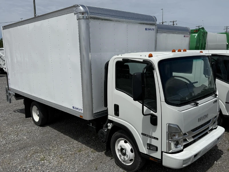 2024 ISUZU NPR HD
