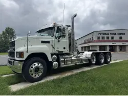 2025 MACK PINNACLE