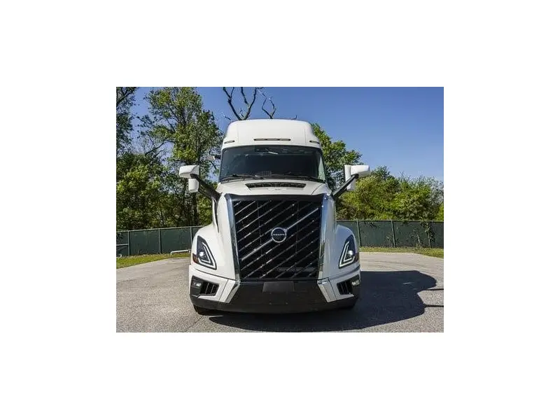 2025 VOLVO VNL64T860