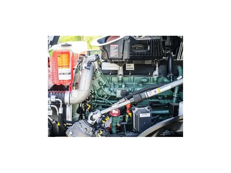 2025 VOLVO VNL64T860