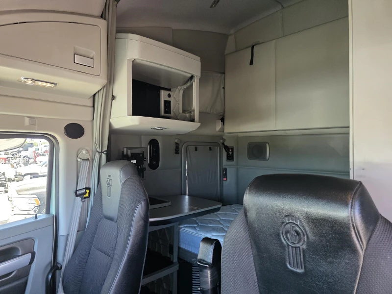 2021 KENWORTH T680