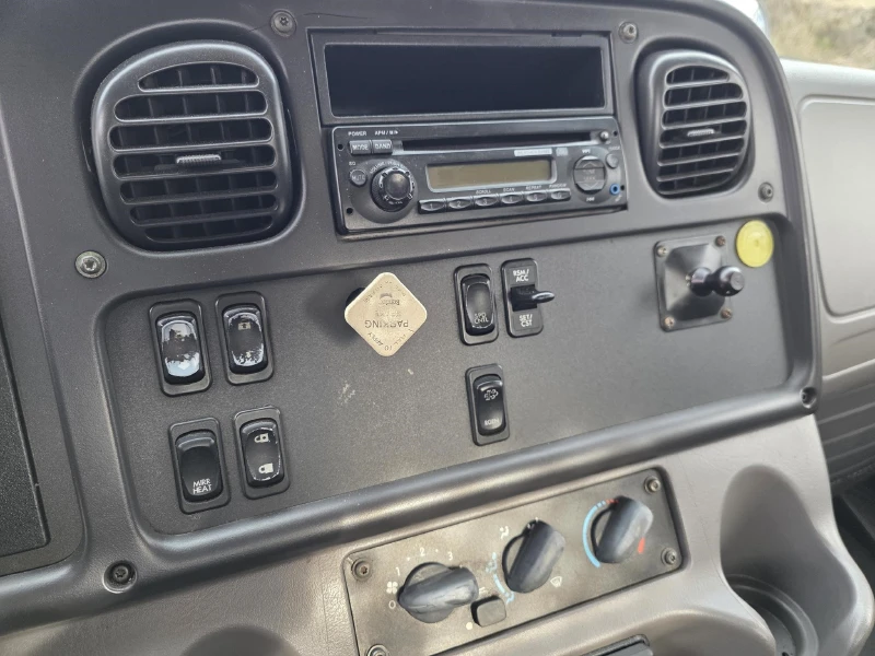 2014 FREIGHTLINER BUSINESS CLASS M2 106