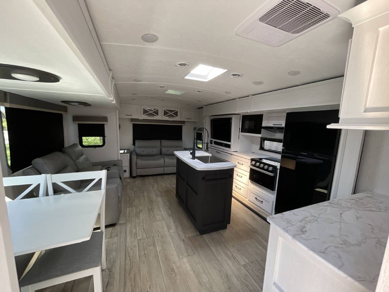 A photo of this 2024 Dutchmen ASTORIA 3313RL