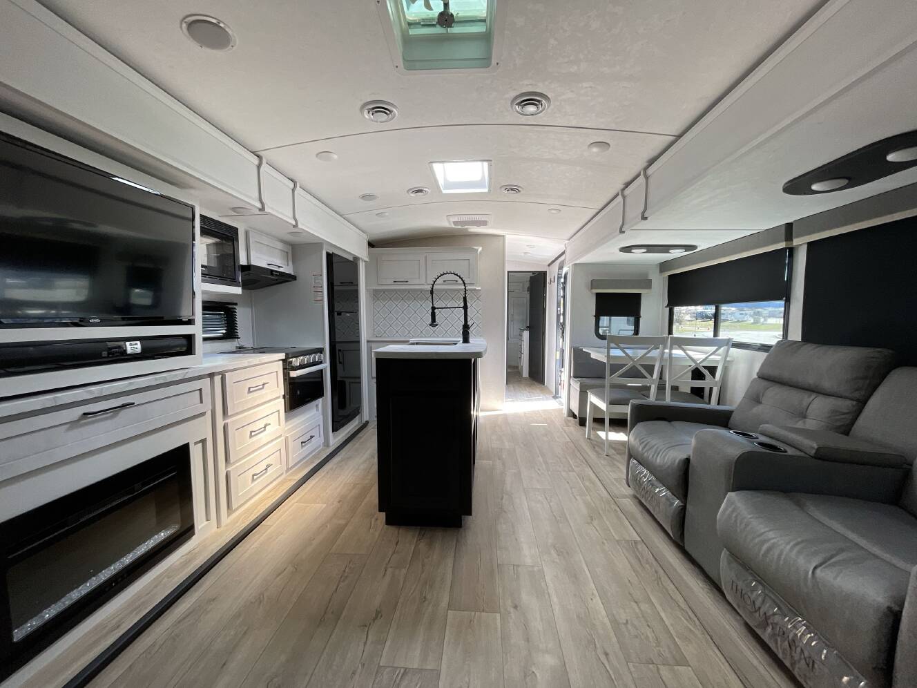 A photo of this 2024 Dutchmen ASTORIA 3313RL