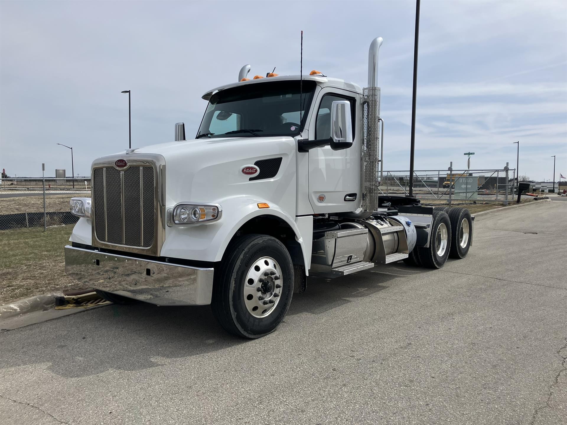 2027 PETERBILT 567 in Stewartville, MN