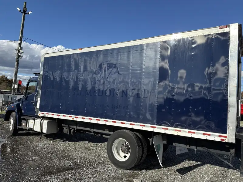 2021 HINO L6