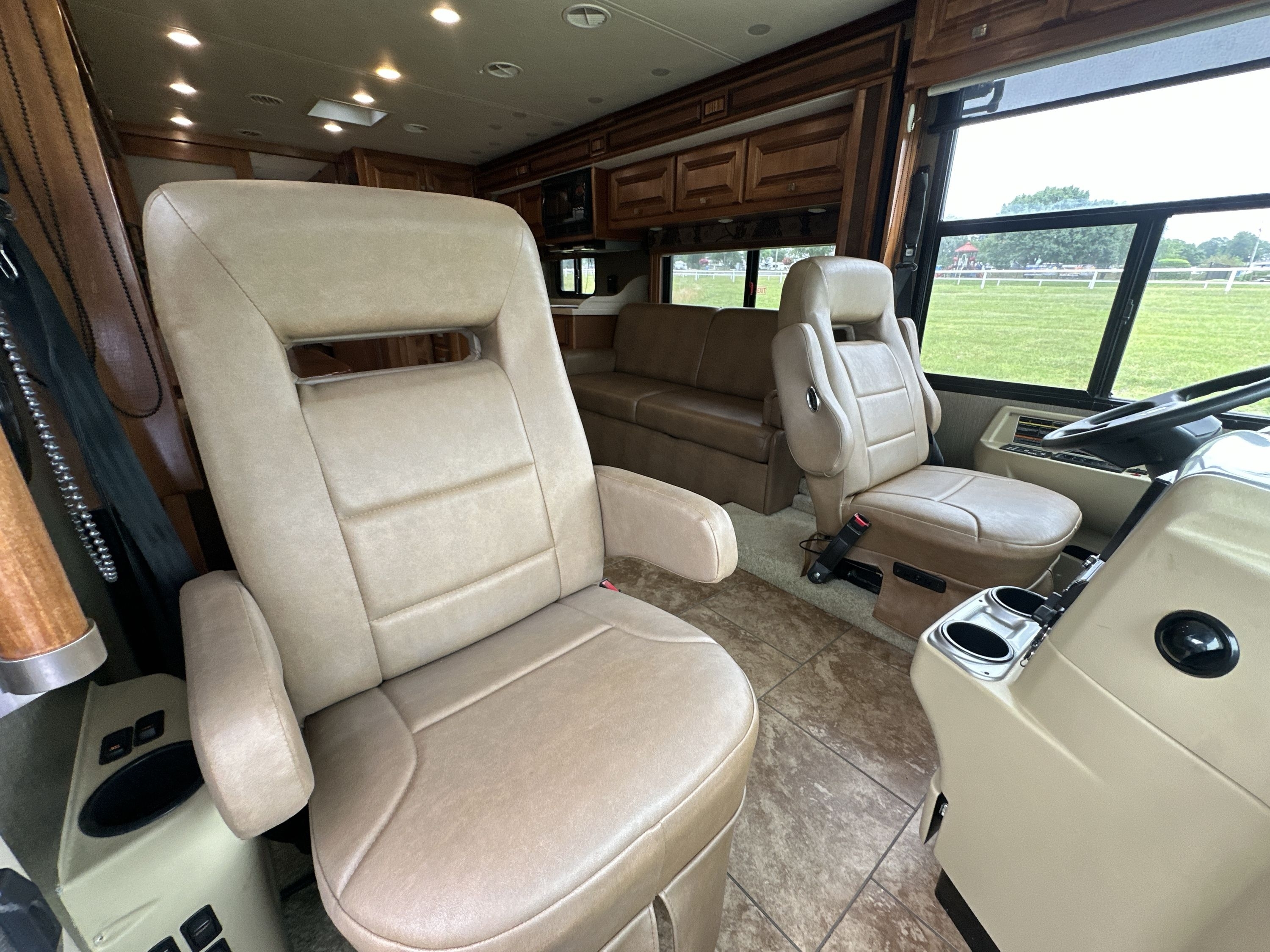 2013 Tiffin ALLEGRO BREEZE 32BR in concord NC