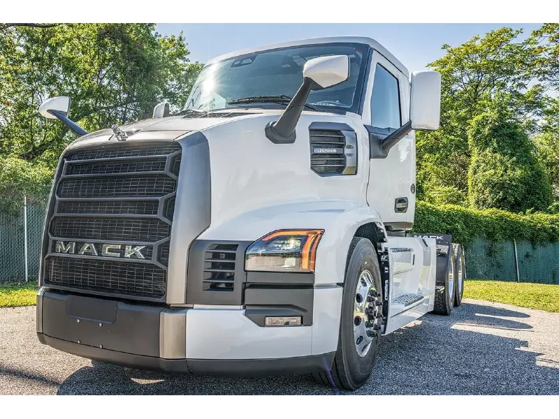 2026 MACK Pioneer
