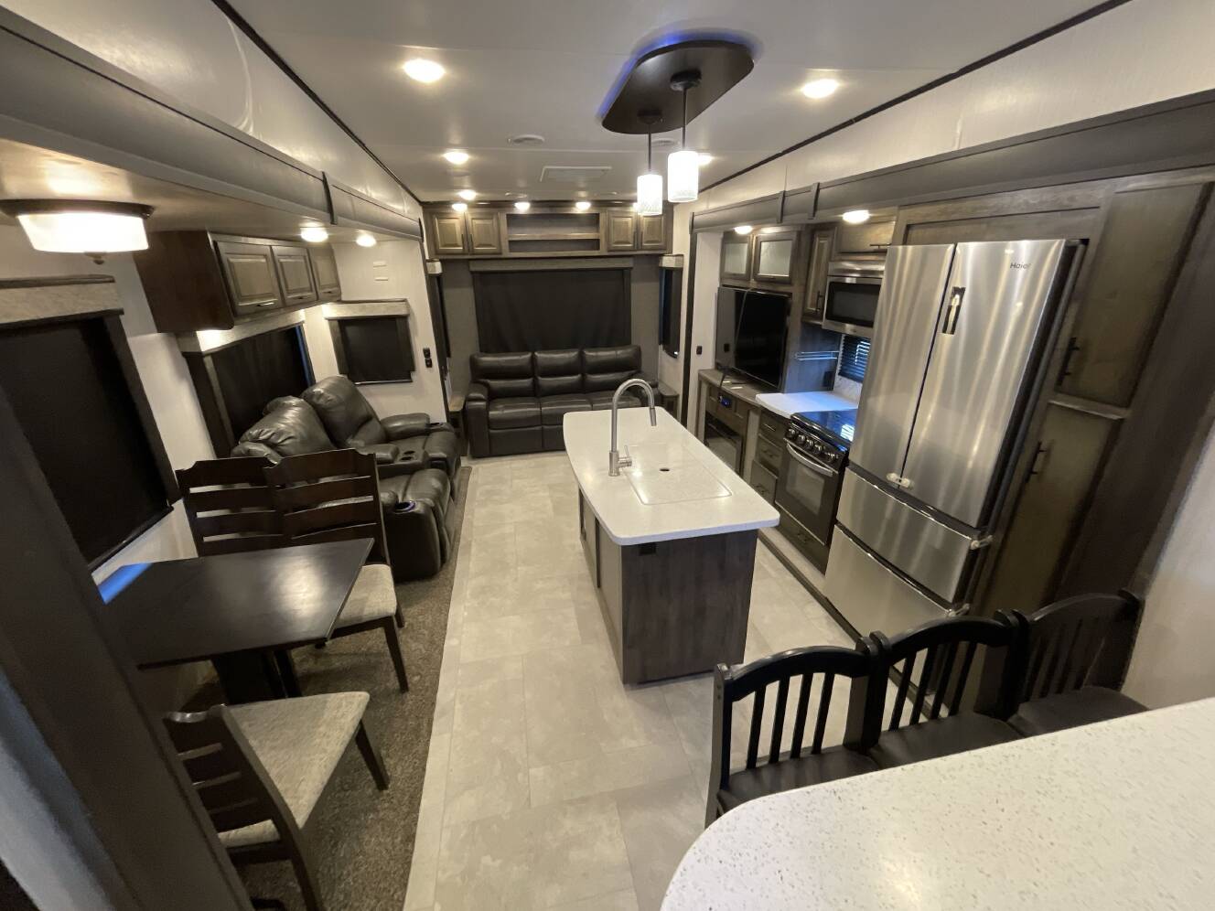 A photo of this 2021 Heartland ELKRIDGE 37BAR