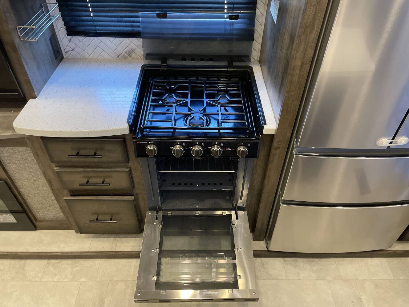 A photo of this 2021 Heartland ELKRIDGE 37BAR