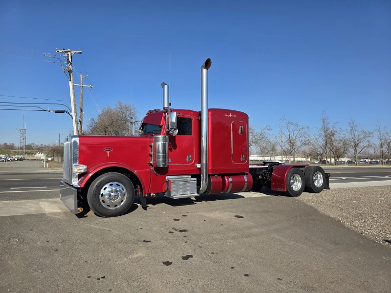 2022 PETERBILT 389