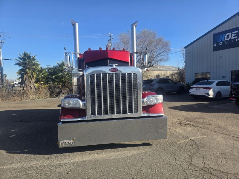 2022 PETERBILT 389