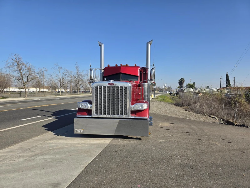 2022 PETERBILT 389