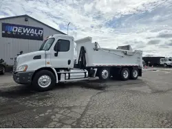 2013 FREIGHTLINER CASCADIA 113