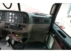 2020 PETERBILT 389