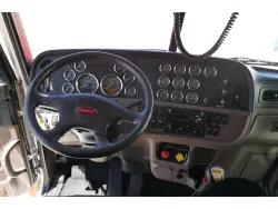 2020 PETERBILT 389