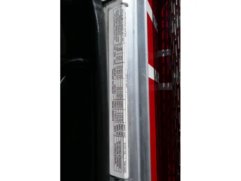 2021 PETERBILT 389
