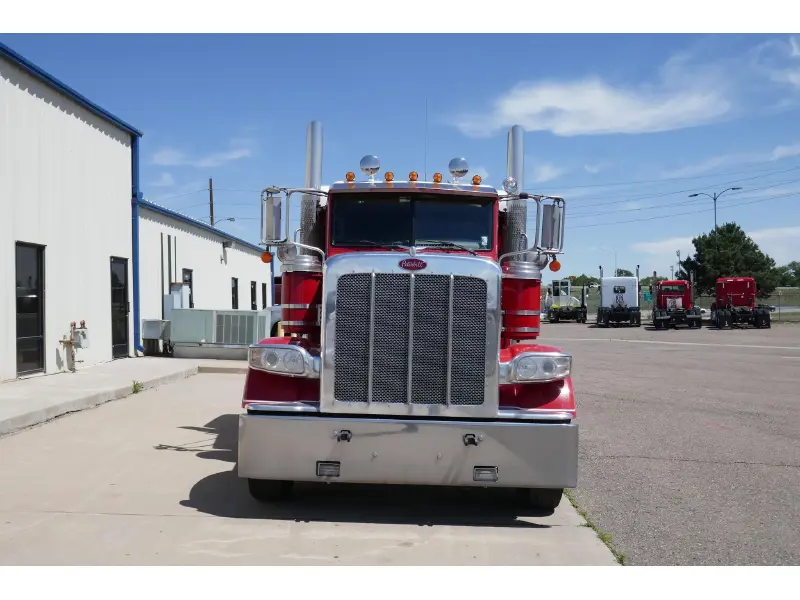 2021 PETERBILT 389