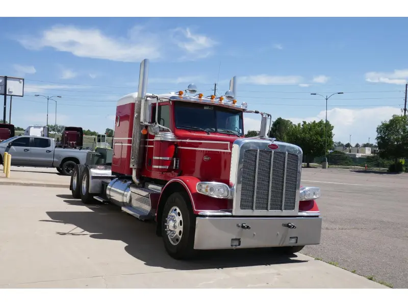 2021 PETERBILT 389