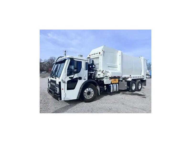 2026 MACK LR613