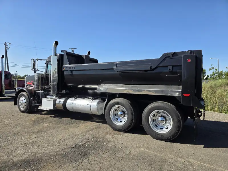 2014 PETERBILT 388