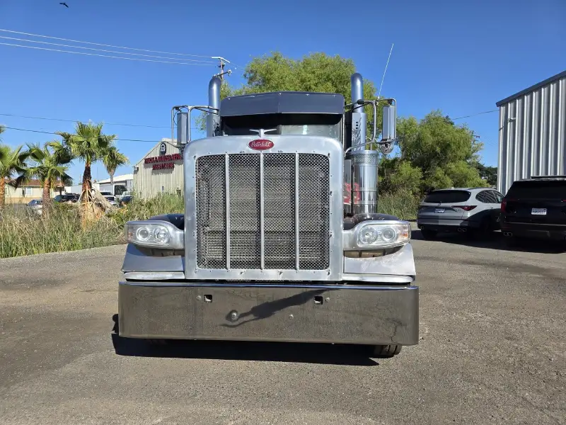 2014 PETERBILT 388
