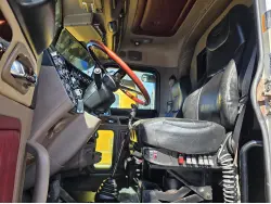 2014 PETERBILT 388
