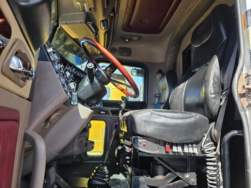 2014 PETERBILT 388