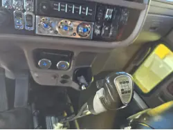 2014 PETERBILT 388