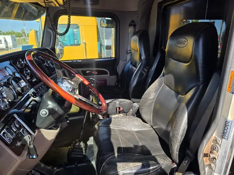 2014 PETERBILT 388