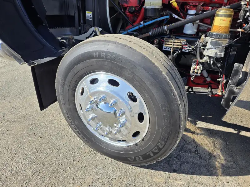 2014 PETERBILT 388
