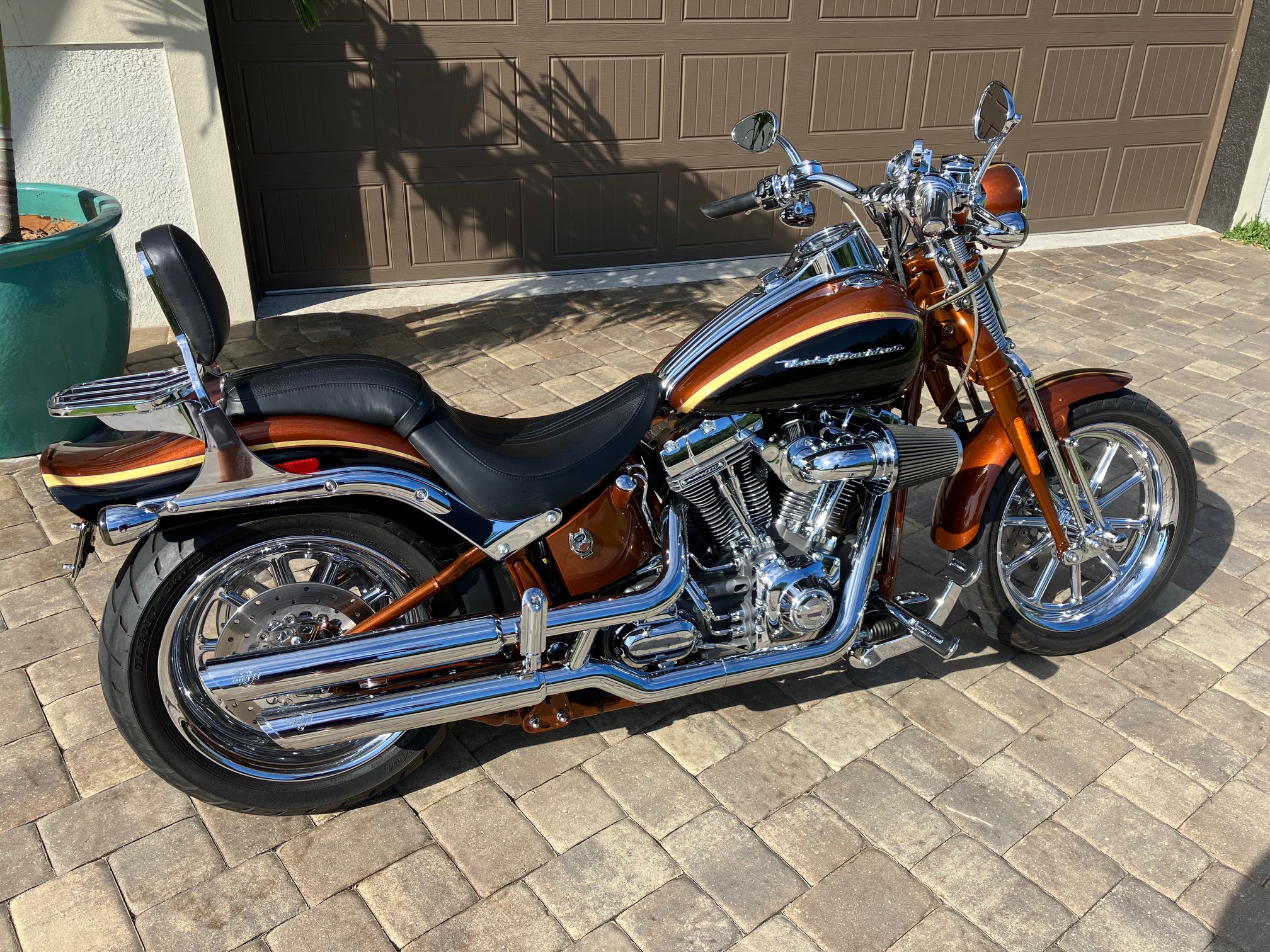 2008 Harley-Davidson Cvo Limited in Woodbury, MN