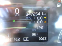 2022 VOLVO VNR64T300