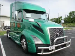 2020 VOLVO VNL64T760