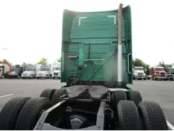 2020 VOLVO VNL64T760