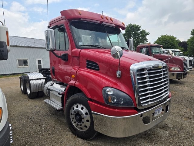 2019 FREIGHTLINER CASCADIA in Delta, OH