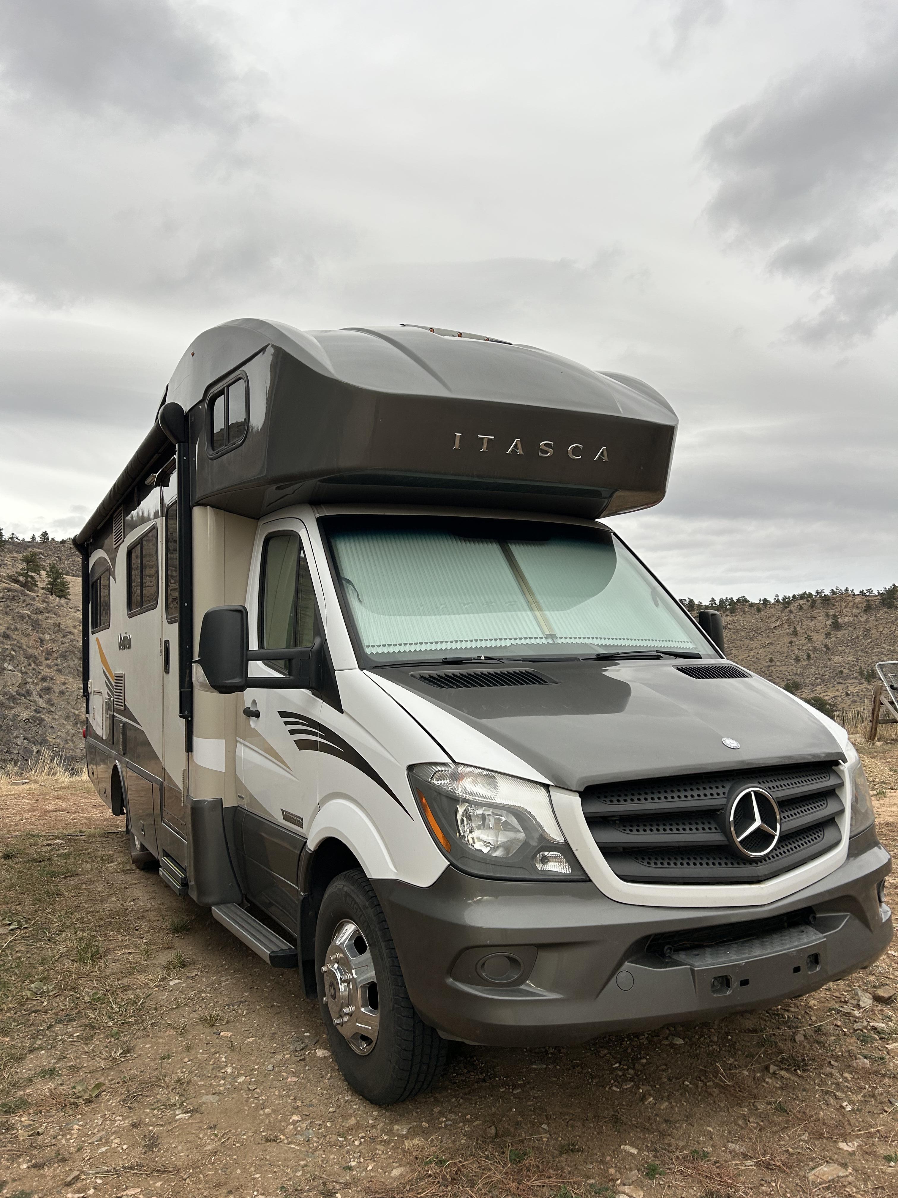 2014 Winnebago ITASCA NAVION 23J in lyons CO