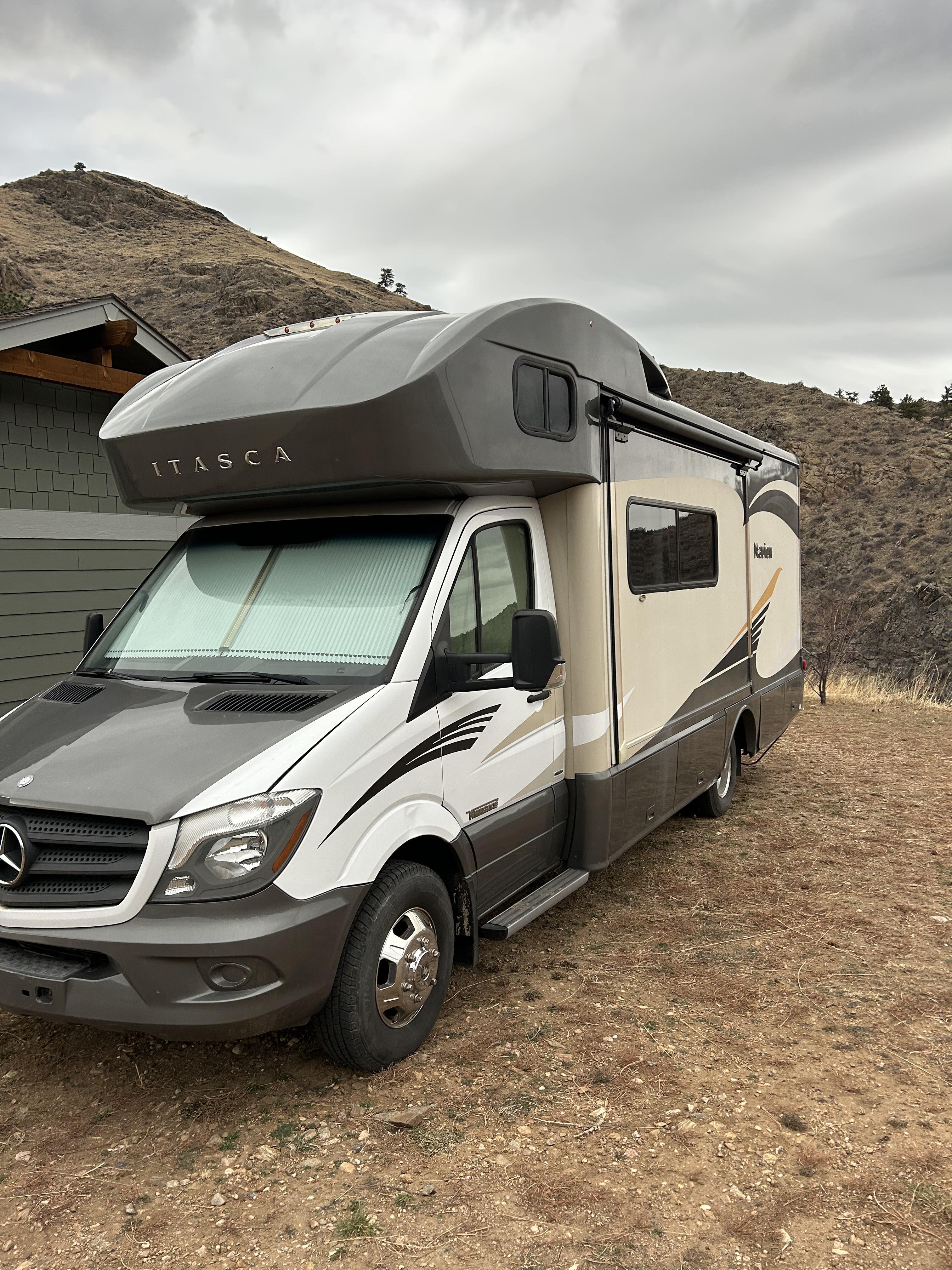 2014 Winnebago ITASCA NAVION 23J in lyons CO