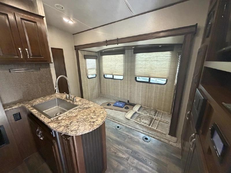 2017 HEARTLAND TORQUE T31