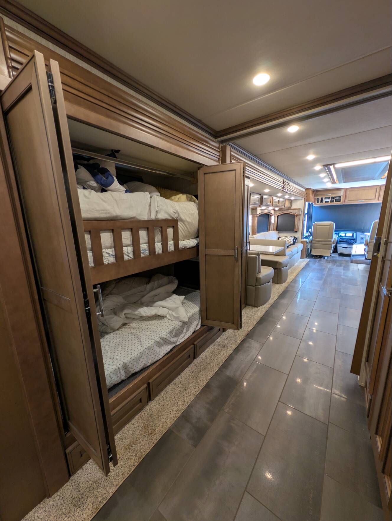 A photo of this 2020 Newmar VENTANA 4002
