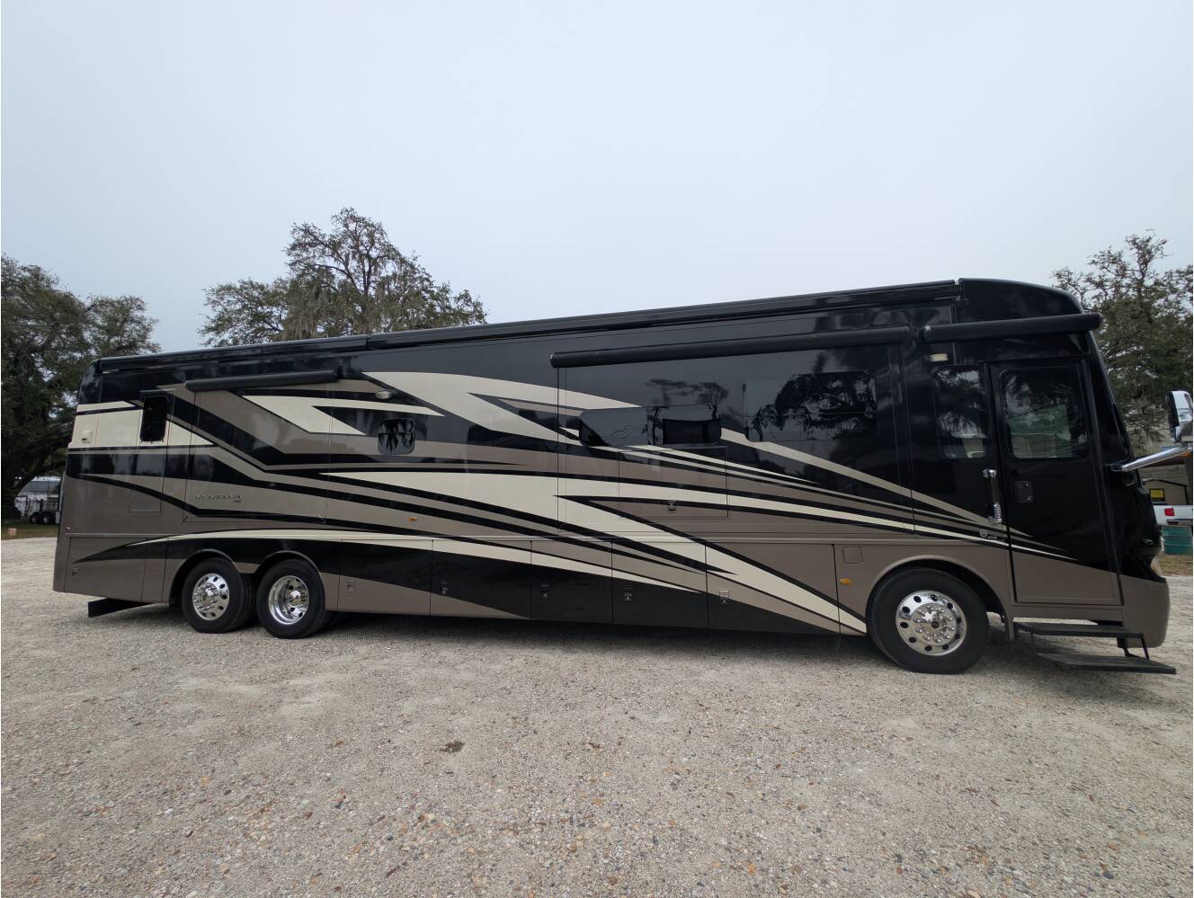 A photo of this 2020 Newmar VENTANA 4002