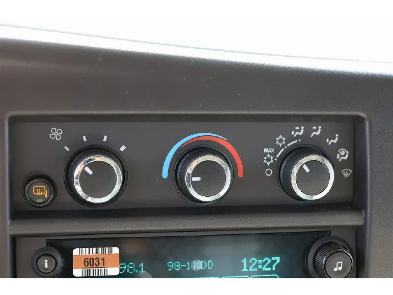 2025 CHEVROLET Express 2500