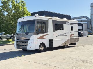 2008 WINNEBAGO SIGHTSEER 26P