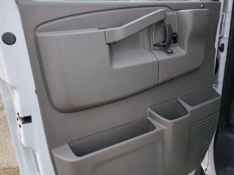 2025 GMC SAVANA 2500