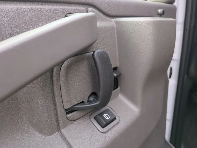 2025 GMC SAVANA 2500