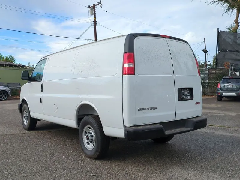 2025 GMC SAVANA 2500