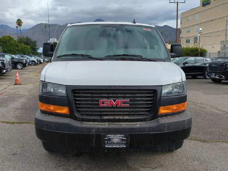 2025 GMC SAVANA 2500