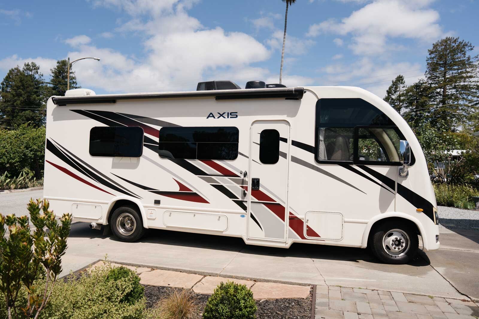 2022 Thor Motor Coach AXIS 24 3 in santa cruz CA